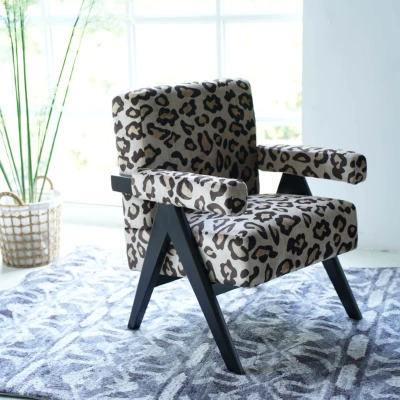 Accentstoel met koeienprint, c - Commercial Fabric Printing recensie en prijs